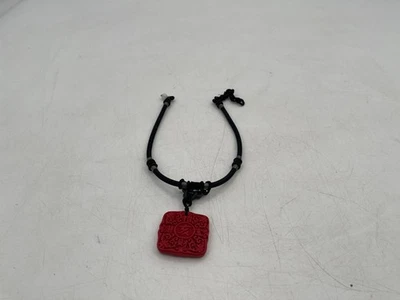 ¿Collar colgante tallado cinabrio rojo? Foto 1 de 3