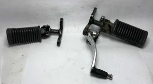 COPPIA PEDANE POGGIAPIEDI + LEVA CAMBIO + ASTA CAMBIO SUZUKI GSX 600 F GSX600... - Picture 1 of 5