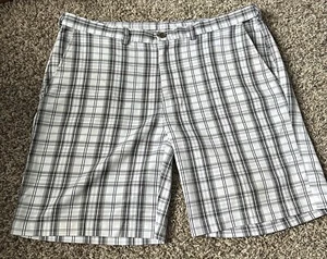 Haggar Men’s Business Or Casual Shorts - Size 40 Waist - White And Gray Plaid - Picture 1 of 6