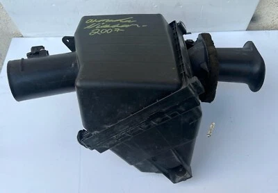 Caja de filtro de aire Nissan Armada 2007-2011 con sensor de flujo de aire 2268-7S000 OEM  Foto 1 de 4