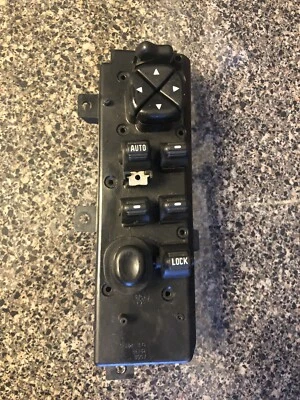 1999 - 2004 Jeep Grand Cherokee Drivers Master Window / Lock Switch 55196389AD - Image 1 of 4