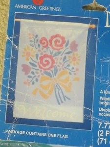 NWT/Large House Flag/FLORAL BOUQUET/WELCOME/28" x 40"/Brand New/Super Cute! - Picture 1 of 1
