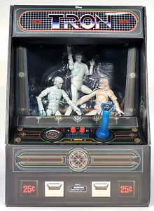Tron Arcade Deluxe Action Figure Box Set Diamond Select Toys 2022 (SIGILLATO) - Foto 1 di 8