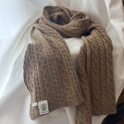 Bufanda camel con brillo PORTOLANO Foto 1 de 4