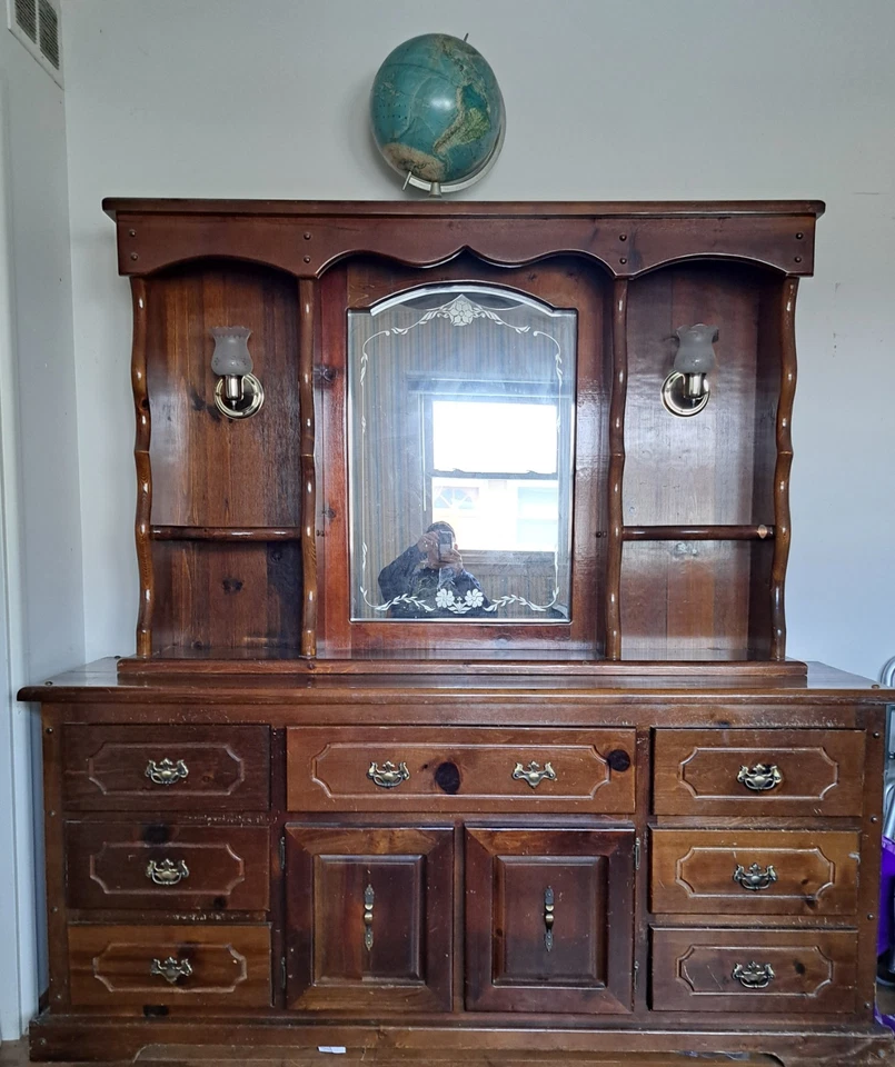 Комод с 7 ящиками с нижним шкафом и клатчем для спальни  - Изображение 1 из 1