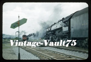 ORIGINAL SLIDE B&O 677 BALTIMORE & OHIO KODACHROME 1950'S - Picture 1 of 1