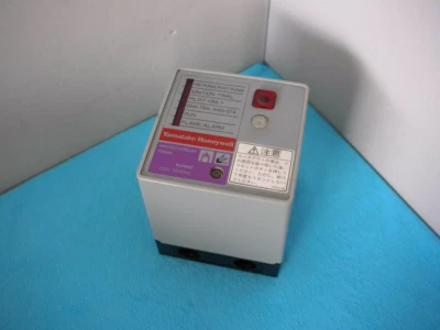 Brand New Yamatake Honeywell R4780C1019-2 FSG80 In Box  FedEx/DHL# Spot Goods！ - Image 1 of 4