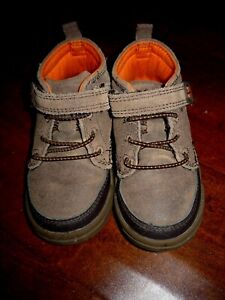 Stride rite size 9 boys brown/orange lace up/hook and loop high ankle shoes