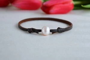 Pearl on Australian Leather Bracelet Adjustable Size Women's Bracelet Gift idea - Picture 1 of 10