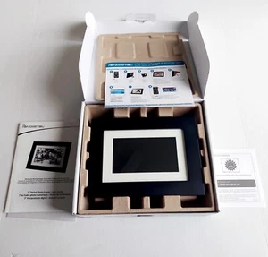 PanDigital PanImage LED Digital Photo Frame 7” 2000 Images Storage  - Picture 1 of 9