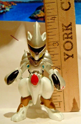 MEWTWO FIGURE  IN BATTLE ARMOR  UNBRANDED 4" TALL Cover