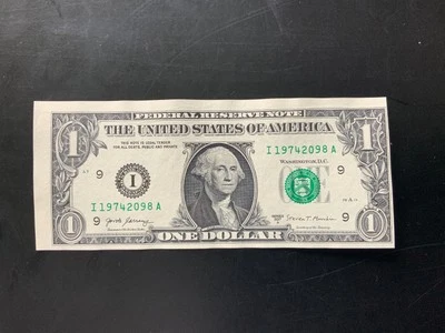 2017A $1 DOLLAR BILL I19742098A Cutting error (1974) and (2098) - Image 1 of 4
