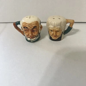 Adorable Mini Old Man And Woman Salt and Pepper Shakers Made In Japan - Picture 1 of 7