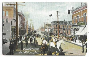 Postal de Fort William Ontario Thunder Bay District Victoria Street sin usar - Imagen 1 de 2