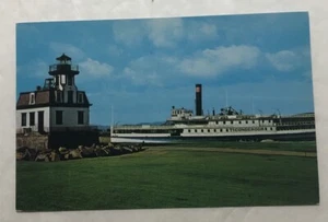 Sidewheeler Ticonderoga Along The Colchester Reef Lighthouse, Vermont. PC (X1) - Picture 1 of 2