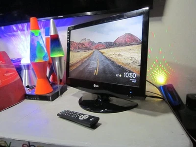 LG 19” 19LG30 720p LCD HDMI TV w Rmt FREESHIP - Image 1 of 4