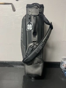 BLACK CLOVER Stand Caddy Golf Bag Urban STCB 9.0 Type BA5MNC16 Black Unused New - Picture 1 of 7