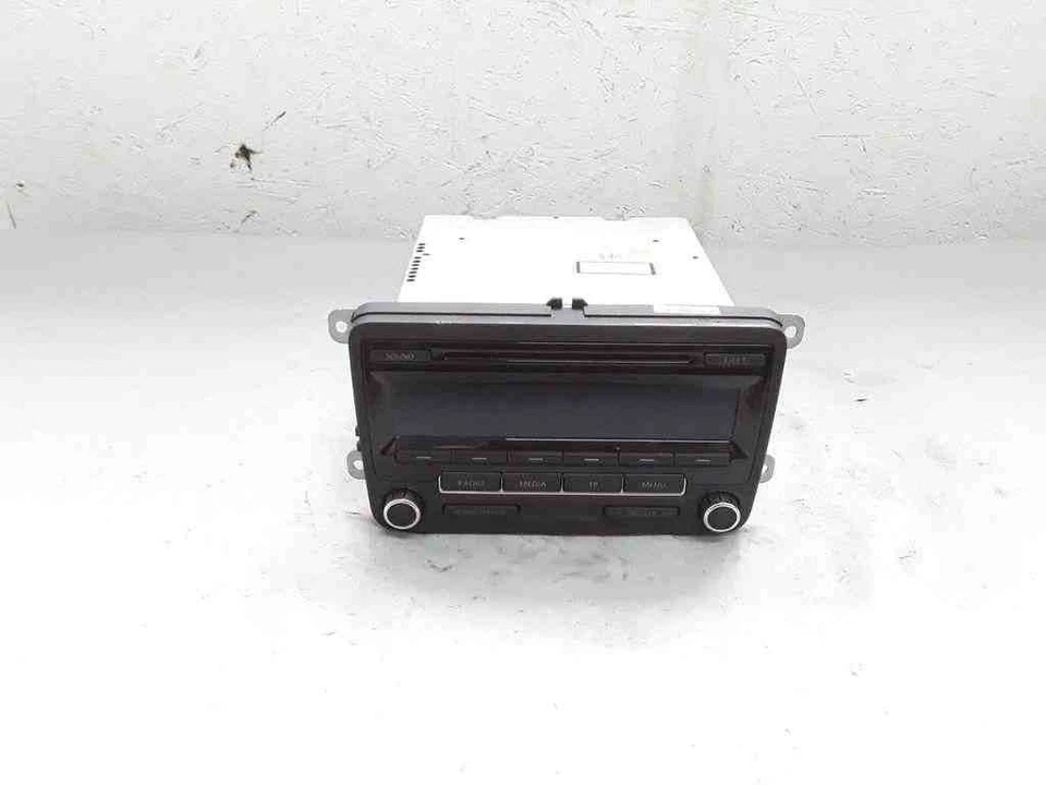 VW SHARAN 7N1, 7N2 Musik-Player mit GPS 5M0035186L 2.00 Diesel 103kw 31804062 - Bild 1 von 1