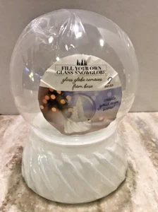 Weihnachten Urlaub Rd Glas Winterweiß Schneekugel Zuhause Tisch Akzent Dekor NEU - Bild 1 von 5