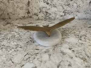 Vintage 70er Jahre massiv Messing Möwe Vogel Skulptur Briefbeschwerer Dekor Marmorsockel - Bild 1 von 5