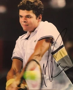 Foto firmada de tenis de Milos Raonic de 8x10 - Imagen 1 de 3
