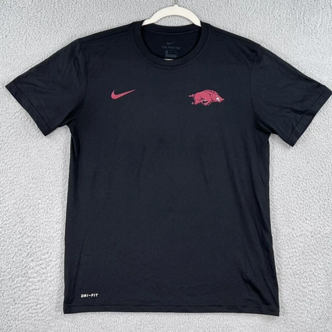 Arkansas Razorbacks Shirt Mens Medium Nike Dri-Fit Black Graphic Tee Hogs NCAA Cover