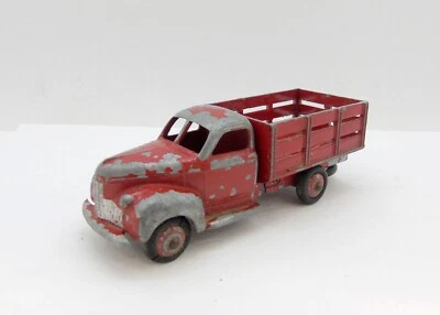 GC1169 DINKY TOYS / FRANCE / 25 STUDEBAKER MARAICHER ROUGE 1/43 - Photo 1/4