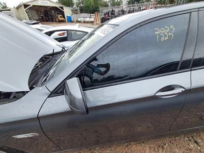 Used Front Left Door Assembly Front fits: 2012 Bmw 535I electric Front Left Grad Foto 1 de 4