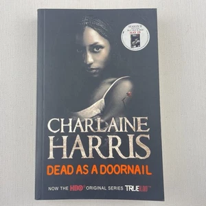 Dead as a Doornail: A True Blood Novel by Charlaine Harris Paperback Book - Bild 1 von 12