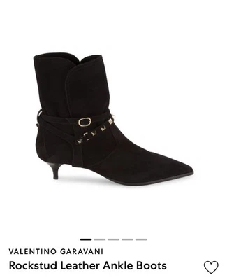 Botín de gamuza para mujer Valentino Garavani 45 mm Rockstud con cierre de hebilla talla 41 Foto 1 de 4