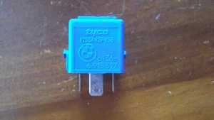 BMW X3 E83 04-10 Multi Purpose Relay Blue Free Shipping OEM 6915327 - Picture 1 of 3