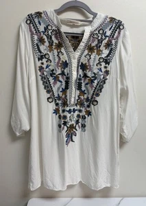 Solitaire Women's White Embroidered Boho Tunic Top Size M Reyon 3/4 Sleeve - Picture 1 of 6