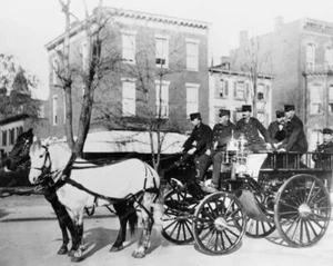 Camión de bomberos tirado por caballos Washington 8x10 reimpresión de foto antigua - Imagen 1 de 1