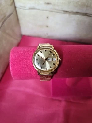 Reloj Vintage Timex Mercury 1972 Día/Fecha Gran Bretaña 26860 2773 ¡Funciona! ¡Bonito!  Foto 1 de 4