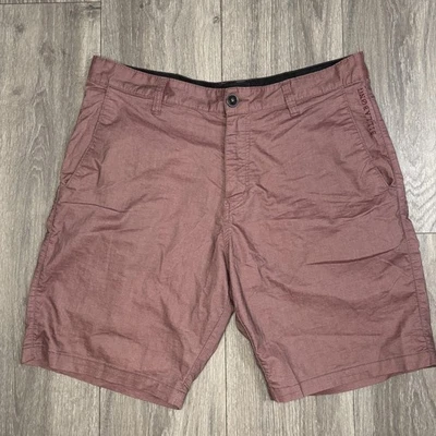 Pantalones Cortos Billabong Para Hombres 34 Borgoña Híbrido Walkshort Chino Surf Elástico Foto 1 de 4