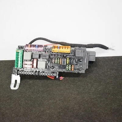 MERCEDES-BENZ E-CLASS C207 Fuse Box A0025422619 3.0 Diesel 170kw 2009 - Image 1 of 4