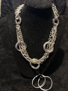 CHICOS CHOKER NECKLACE GEOMETRIC MODERN LOOK SILVER TONE LAYERED 8” - Picture 1 of 3