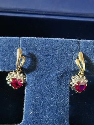 10 Kt Heart And Diamond Earrings - Image 1 of 4