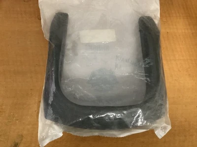 GENUINE HARLEY DAVIDSON FLHT RUBBER BUMPER FRONT FENDER OEM 91107-77A ^ - Image 1 of 2