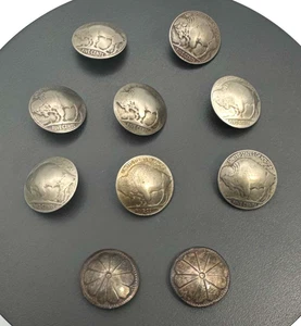 Set of 10 Vtg Domed Buttons – 8 from Buffalo Nickels + 2 Rosette Buttons (SPa) - Foto 1 di 8