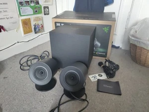 Razer Nommo V2 PC Gaming Speakers with Wired Subwoofer Audio 2.1 Chroma RGB - Afbeelding 1 van 8