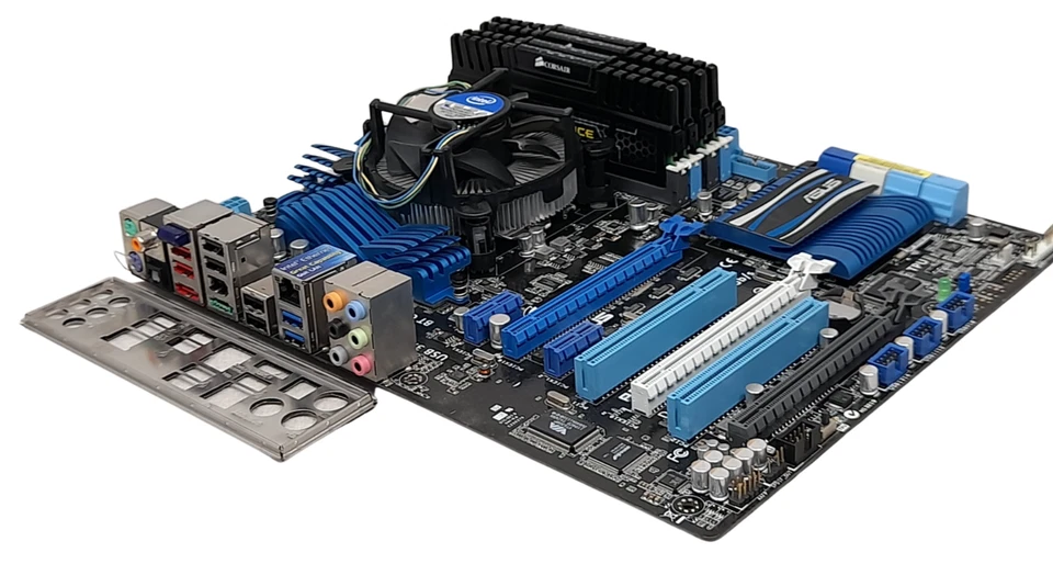 ASUS P8P67 PRO i5-2500K 16GB Corsair Vengeance DDR3 Motherboard CPU RAM Bundle - Image 1 of 4