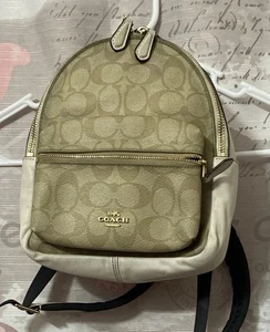 Coach Damen Mini Court Rucksack aus charakteristischem Leder zweifarbig Coach Print - Bild 1 von 21