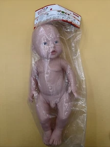 NEU! Kidding Brand 16 Zoll Newborn Baby Junge Puppe anatomisch korrekt graue Augen - Bild 1 von 3