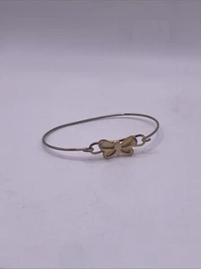 Vintage Gold Tone Memory Wire Butterfly Bracelet - Picture 1 of 4