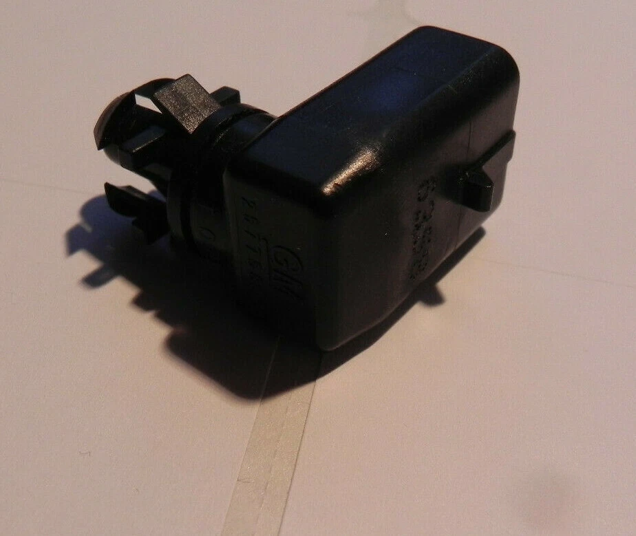 GM Ambiant temperature sensor OEM Chevrolet Volt 2011-15 - Image 1 of 3