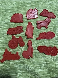 1979 Chilton Old McDonald's Farm Cookie Cutter Set Of 11 (no Chicken) - Picture 1 of 3