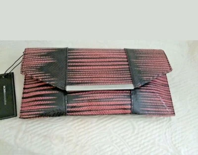NWT BCBG Maxazria Designer "Adela" Fuchsia Clutch Purse - Изображение 1 из 4