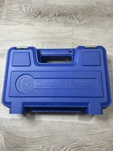 Smith & Wesson 66-8 .357 Cal. Factory Case w/lock, key tools - Picture 1 of 6