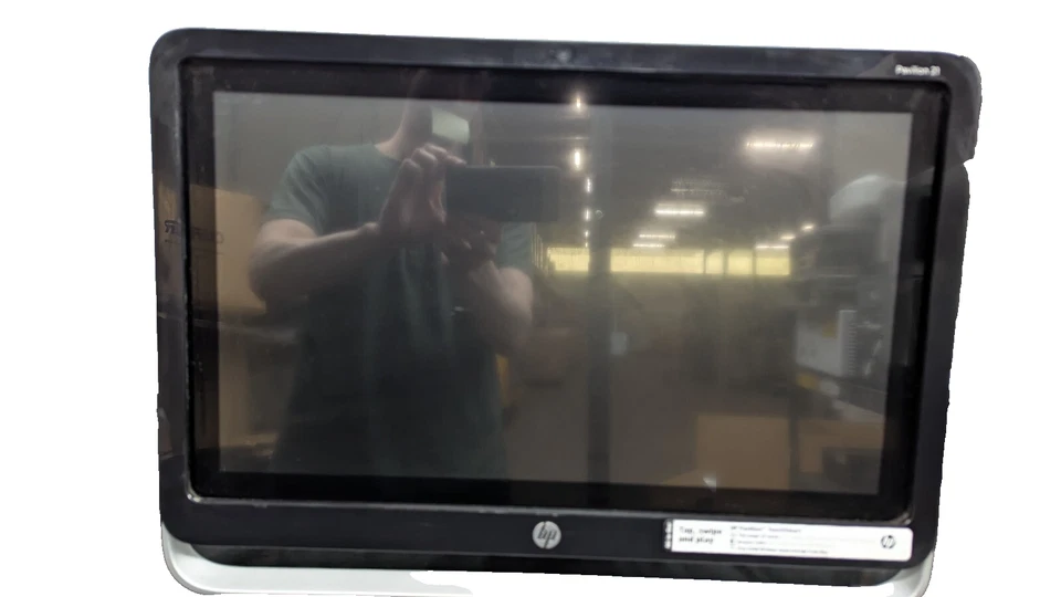 HP 21-h010 Touch AIO 1.0GHz A4-5000 4GB 500GB Win10 (Grade A) - Image 1 of 2